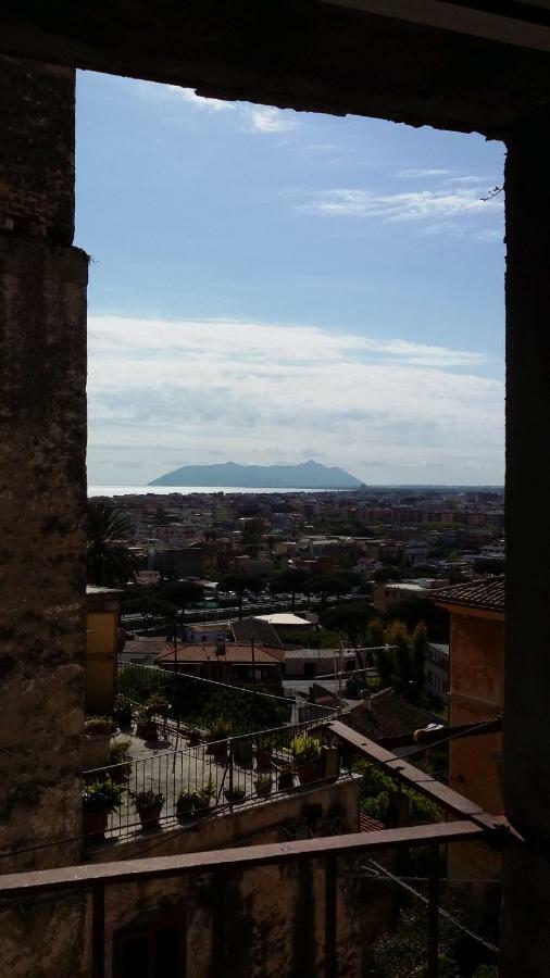 Torrione San Lorenzo I แตร์ราชินา ภายนอก รูปภาพ
